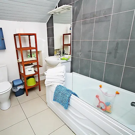 Domaine Pagel Nature Piscine Chauffee Vaste Jardin Avec Activites Enfants