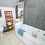 Domaine Pagel Nature Piscine Chauffee Vaste Jardin Avec Activites Enfants