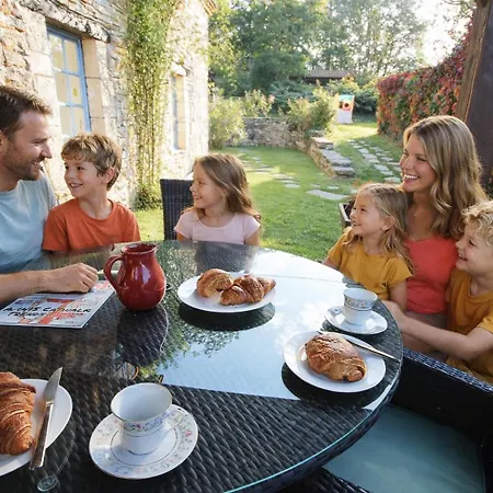Domaine Pagel Nature Piscine Chauffee Vaste Jardin Avec Activites Enfants